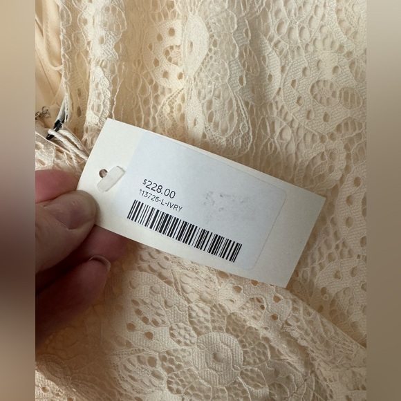 NWT SUNDANCE Champs De Fleur Dress Ivory Cream Lace Ruffle Midi Size Large - Picture 14 of 14